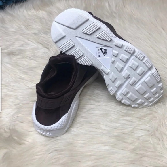 WOMEN NIKE AIR HUARACHE 7.5 BNEW - Picture 7 of 7